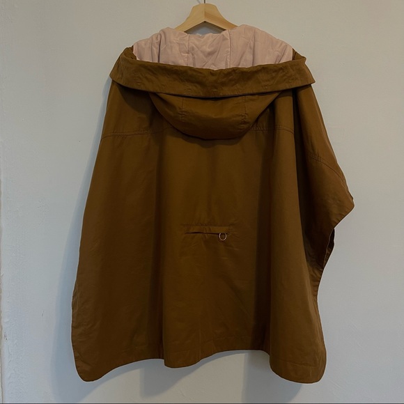 Cape Jacket - Picture 5 of 12
